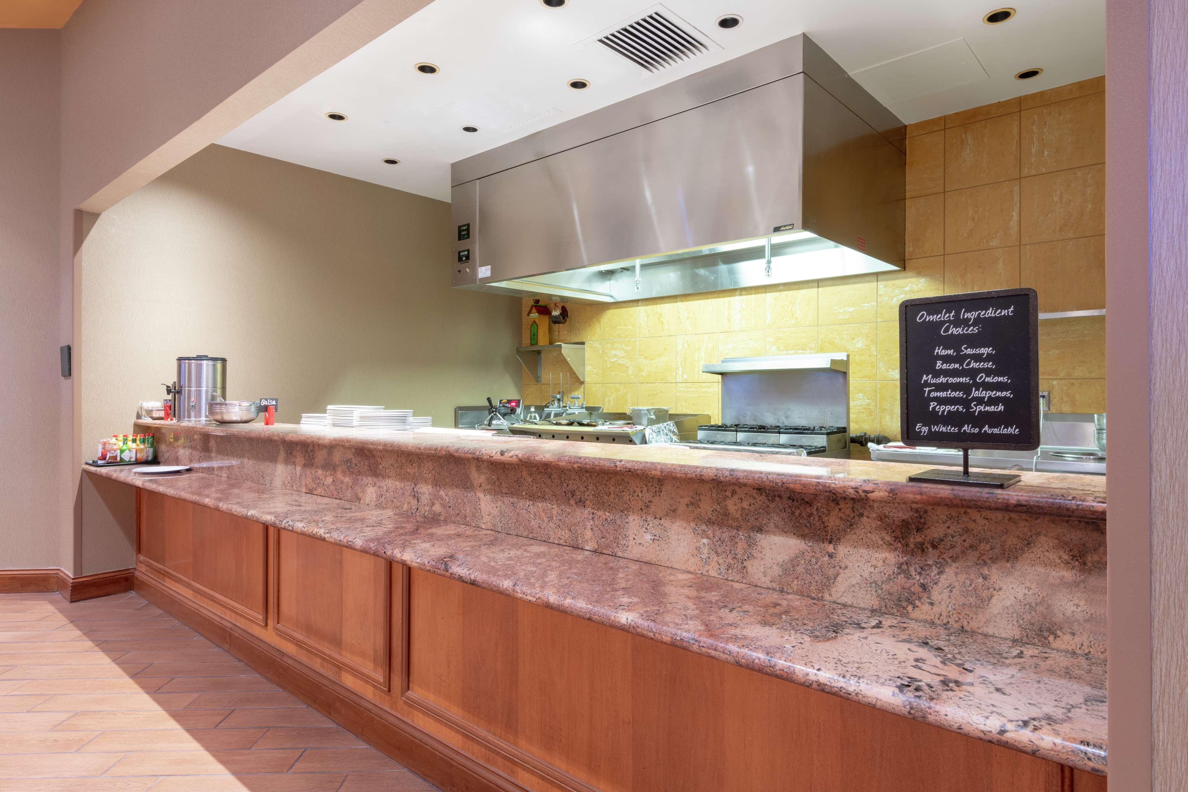 Embassy Suites Northwest Arkansas - Hotel, Spa & Convention Center Rogers Dış mekan fotoğraf