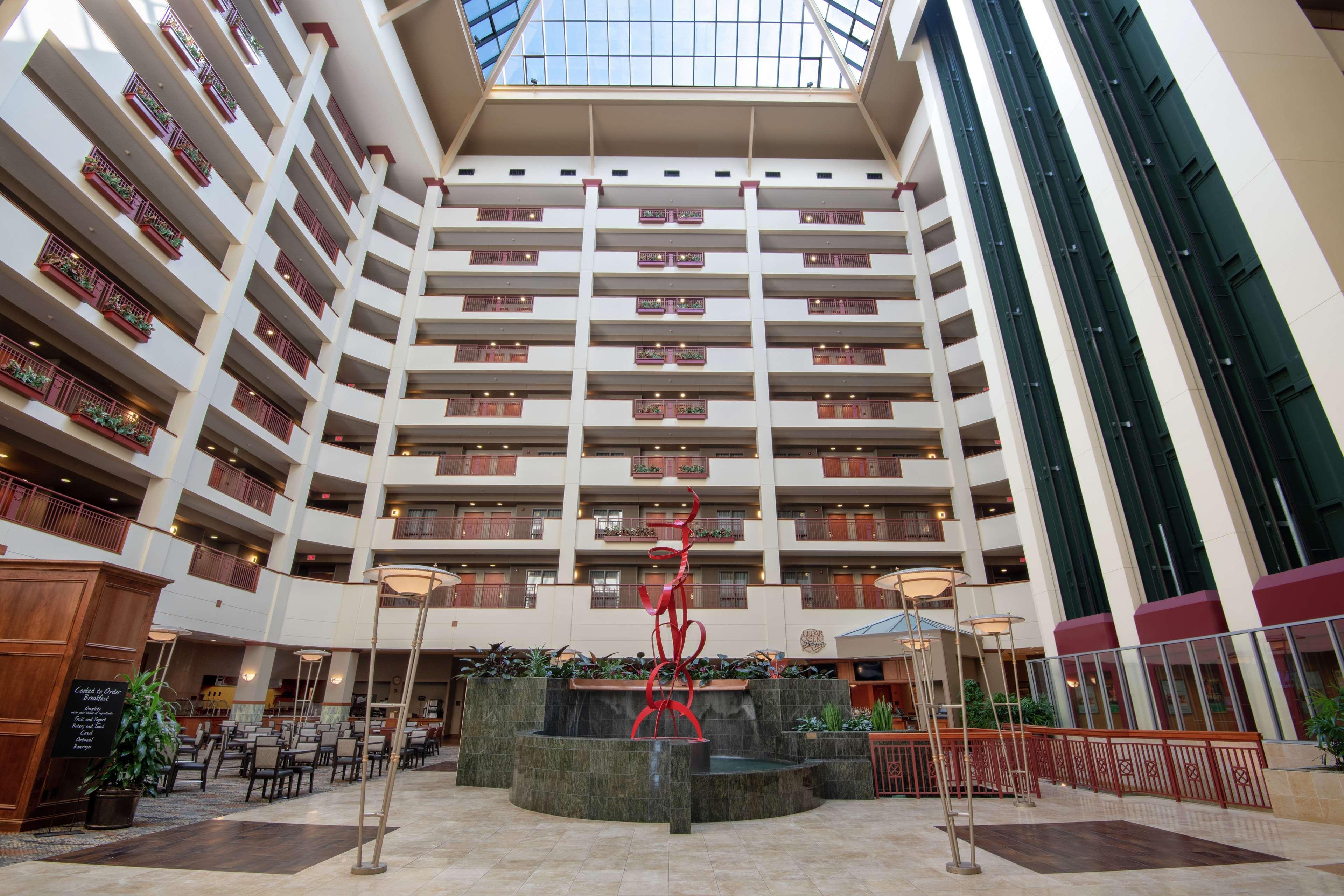Embassy Suites Northwest Arkansas - Hotel, Spa & Convention Center Rogers Dış mekan fotoğraf