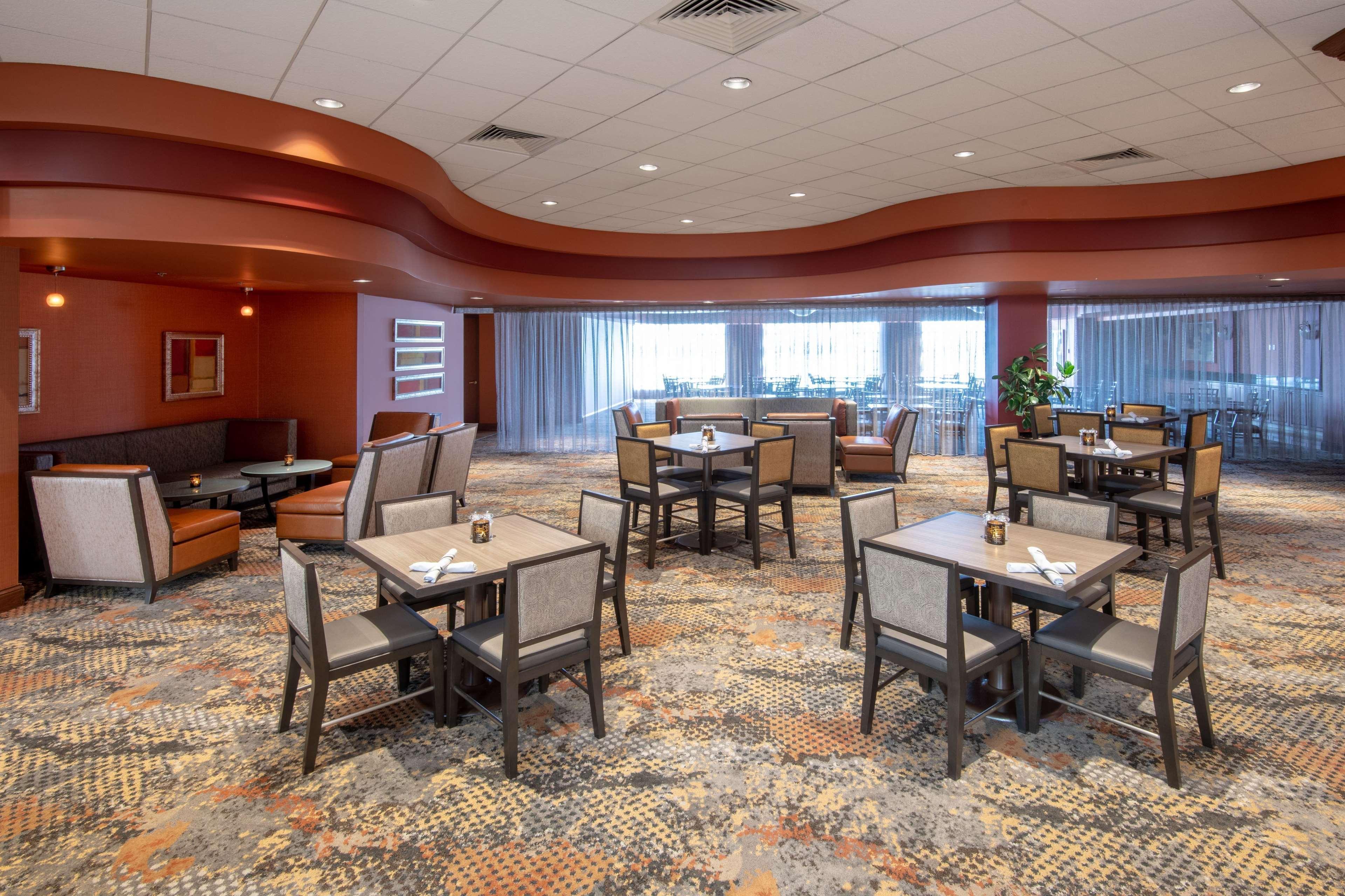 Embassy Suites Northwest Arkansas - Hotel, Spa & Convention Center Rogers Dış mekan fotoğraf