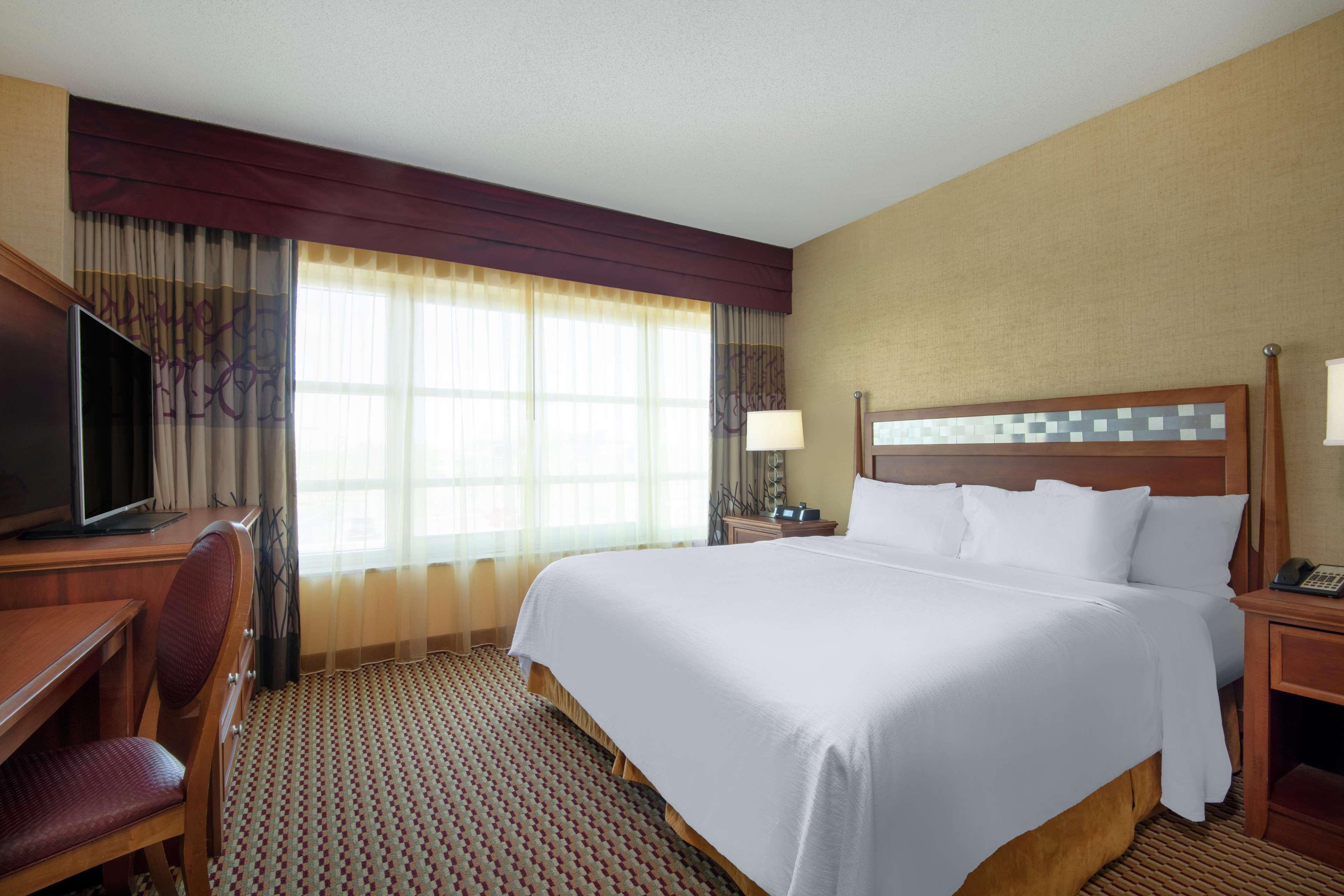 Embassy Suites Northwest Arkansas - Hotel, Spa & Convention Center Rogers Dış mekan fotoğraf
