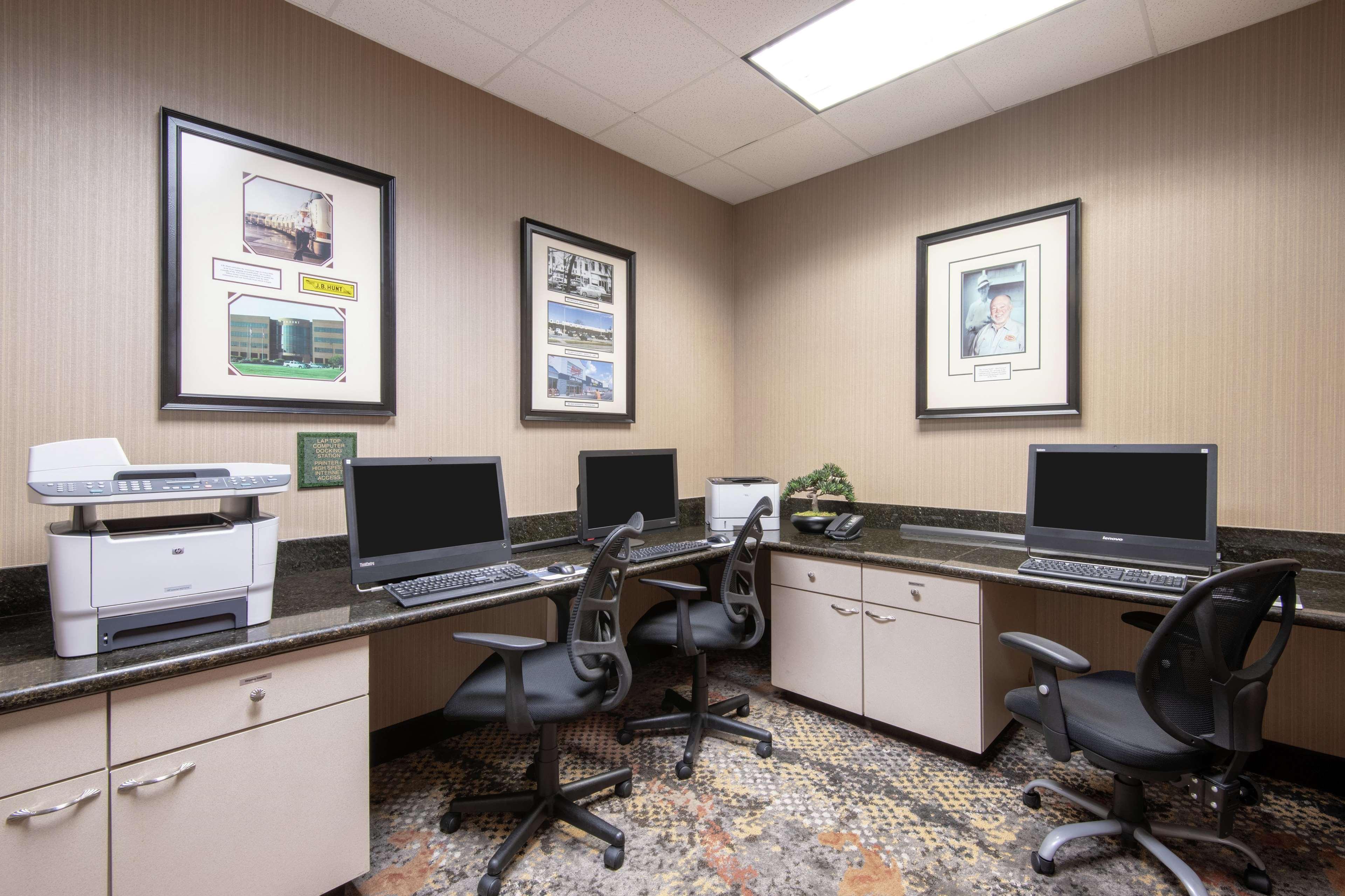 Embassy Suites Northwest Arkansas - Hotel, Spa & Convention Center Rogers Dış mekan fotoğraf