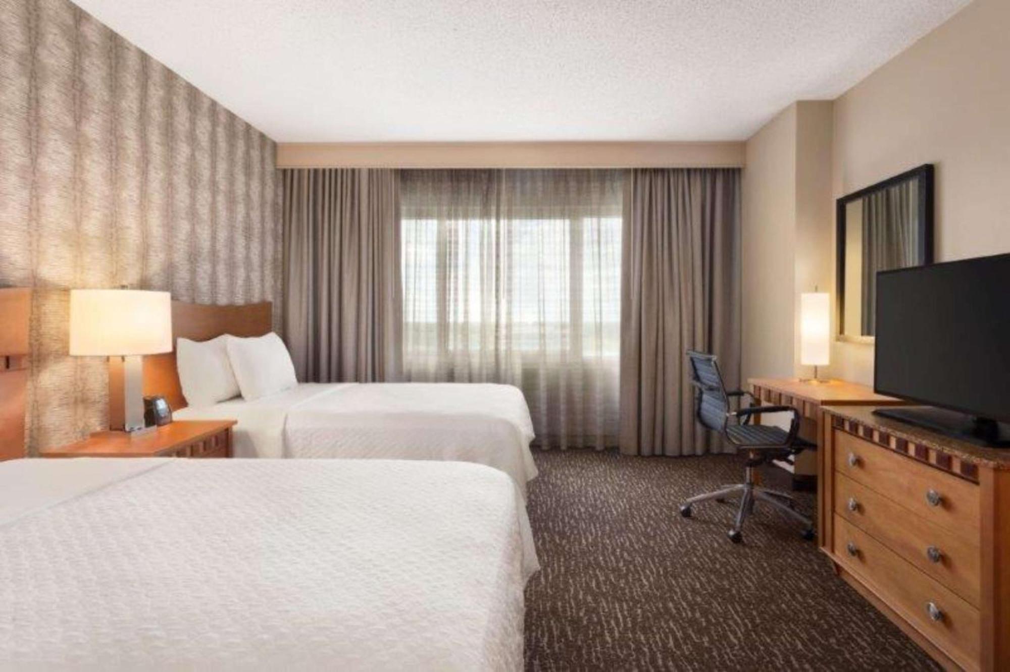 Embassy Suites Northwest Arkansas - Hotel, Spa & Convention Center Rogers Dış mekan fotoğraf