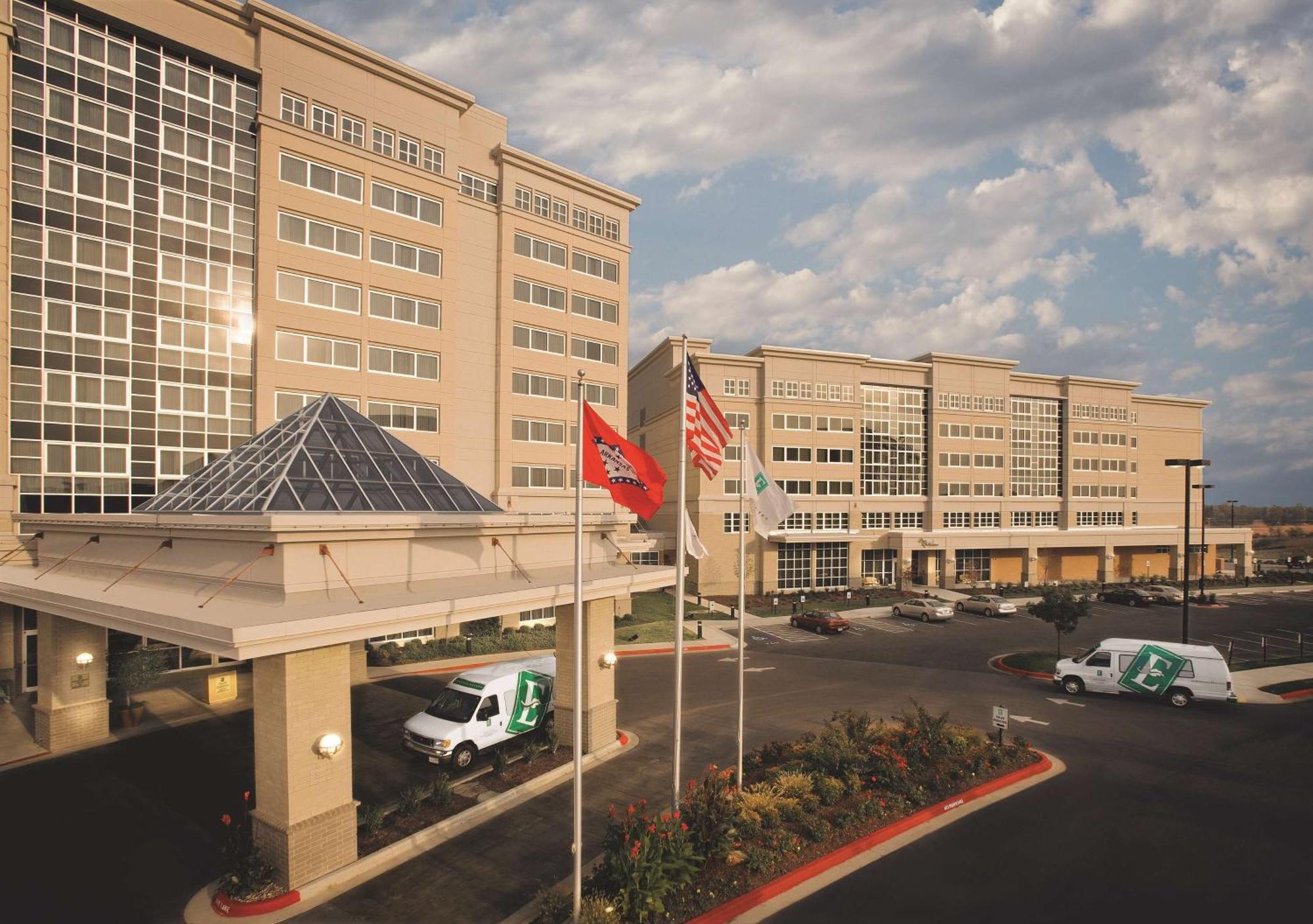 Embassy Suites Northwest Arkansas - Hotel, Spa & Convention Center Rogers Dış mekan fotoğraf